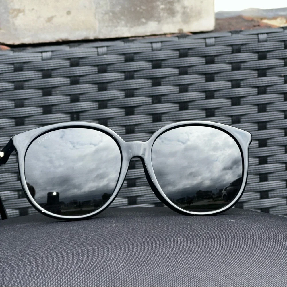 NEW GUCCI Acetate Frame Sunglasses GG0261SA in Black (Unisex) Authentic